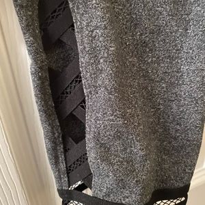 Victoria Secret- VS  Sport grey leggings